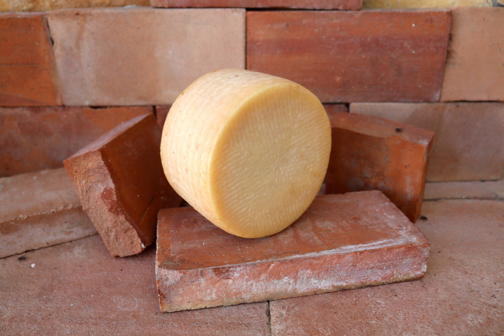 Queso de cabra viejo - Entero 1150g